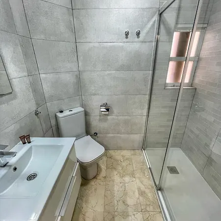 Con Piscina Y Parking Apartment *